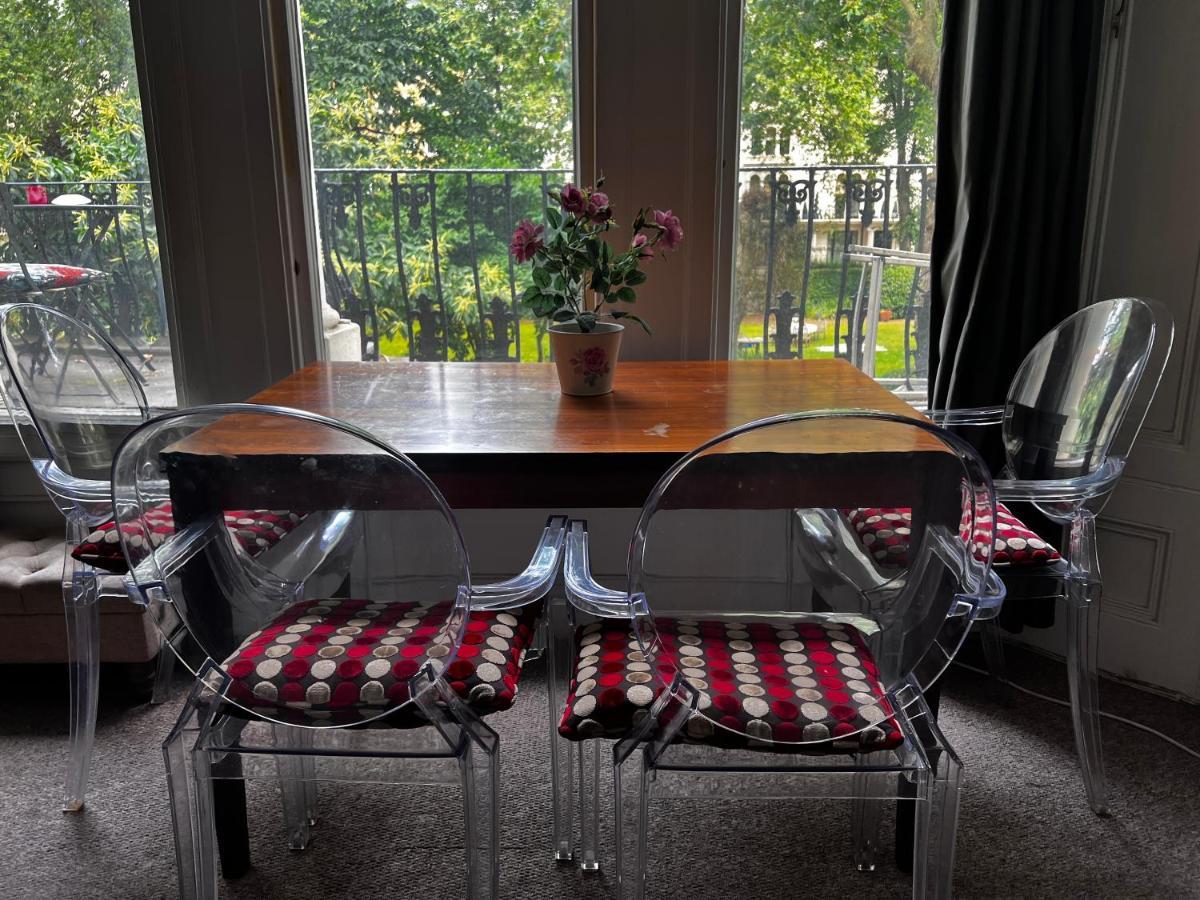 Hyde Park Studio Has Private Balcony With Tranquil Garden View London Ngoại thất bức ảnh
