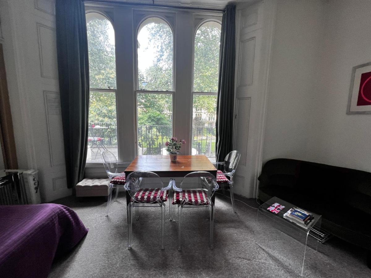 Hyde Park Studio Has Private Balcony With Tranquil Garden View London Ngoại thất bức ảnh