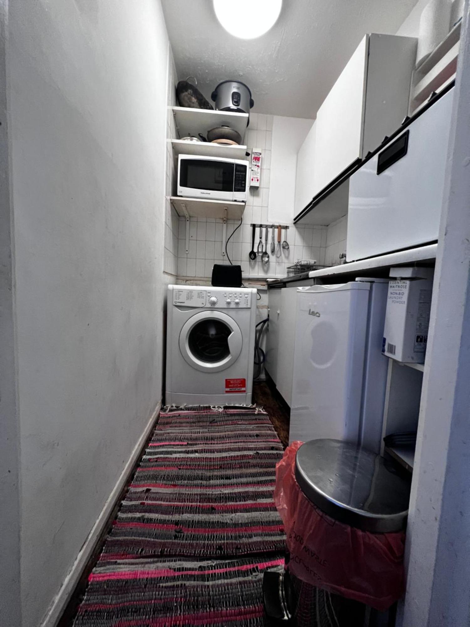 Hyde Park Studio Has Private Balcony With Tranquil Garden View London Ngoại thất bức ảnh