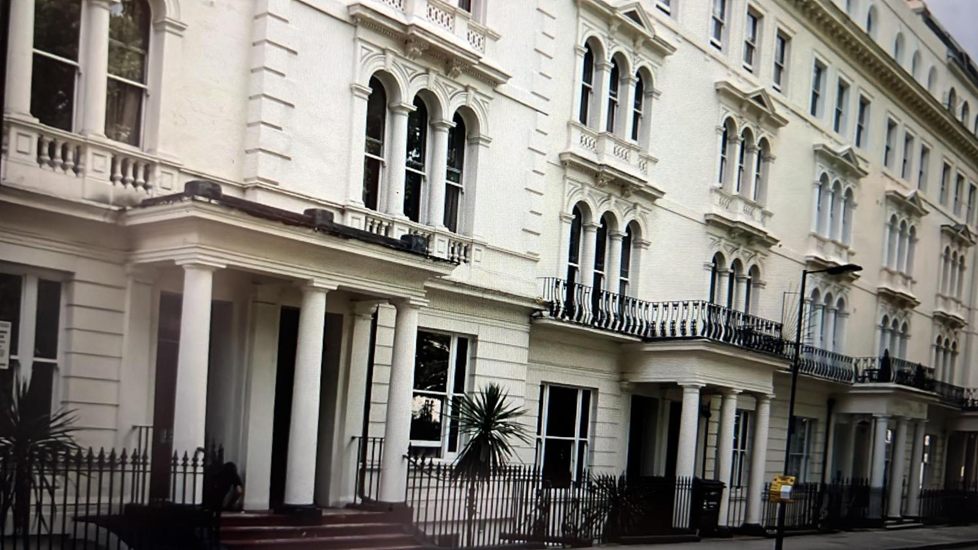 Hyde Park Studio Has Private Balcony With Tranquil Garden View London Ngoại thất bức ảnh